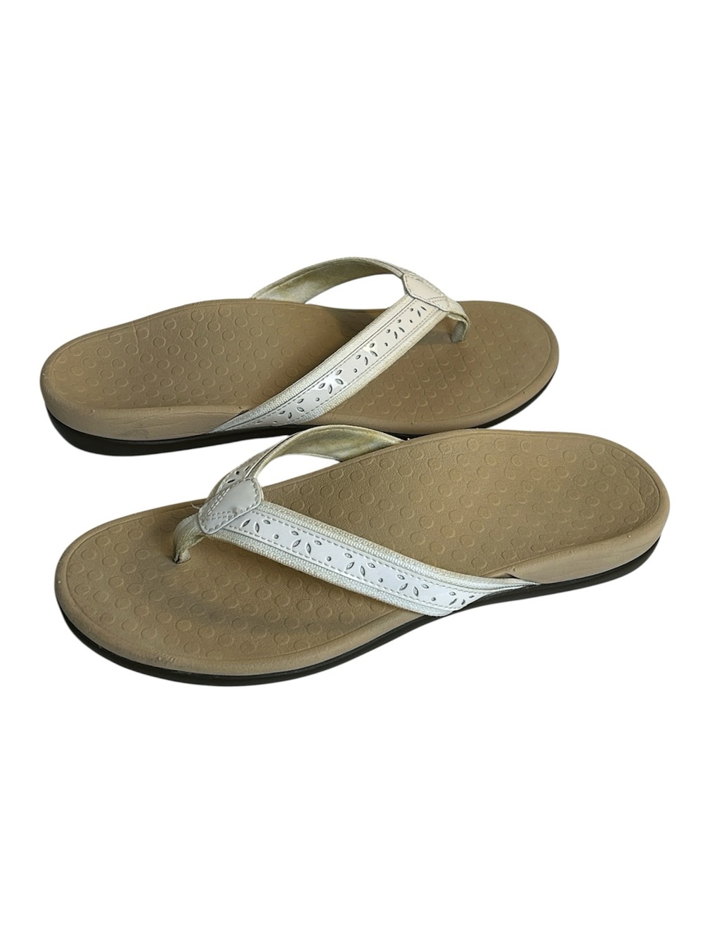 Vionic Tide Casandra Cream & Tan Patent Leather Flip Flop Sandals Size 10